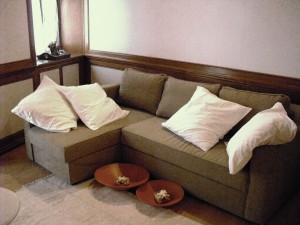 6 spagna apt living room   